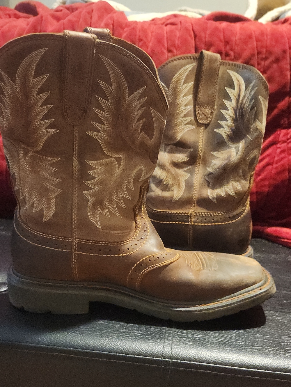 Ariat Brown Leather Cowboy Boots with Cream Stitching